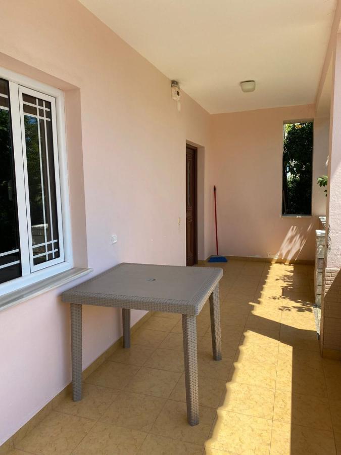 Lovely 2 Bedroom Unit With Garden View Center * Sarandë