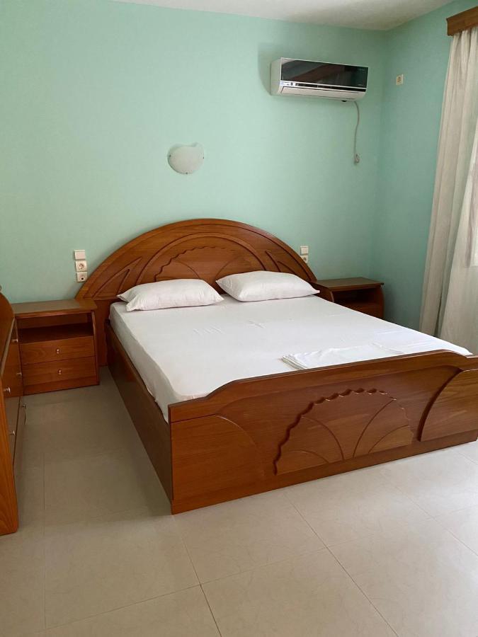 Lovely 2 Bedroom Unit With Garden View Center * Sarandë