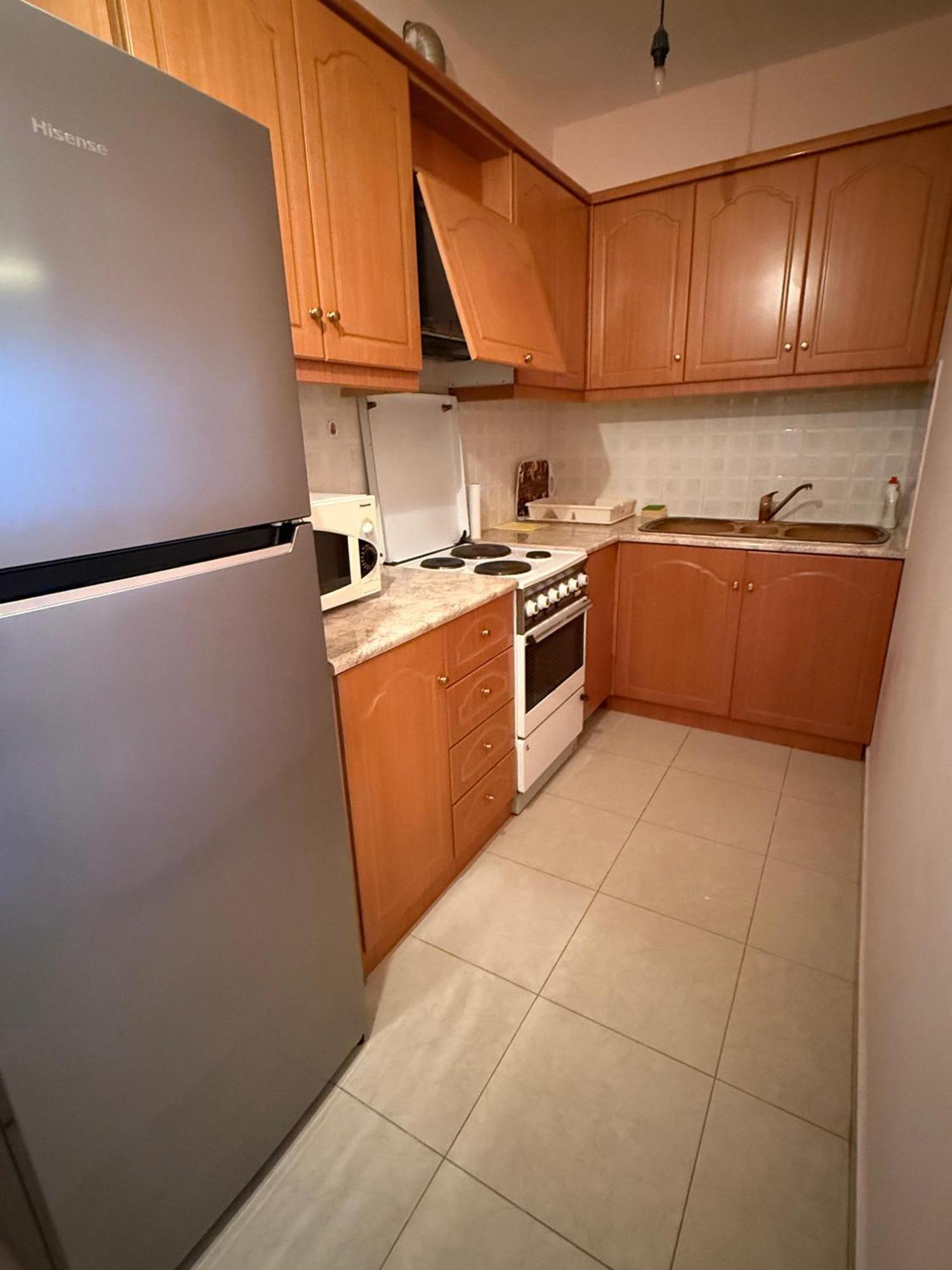 Lovely 2 Bedroom Unit With Garden View Center * Sarandë
