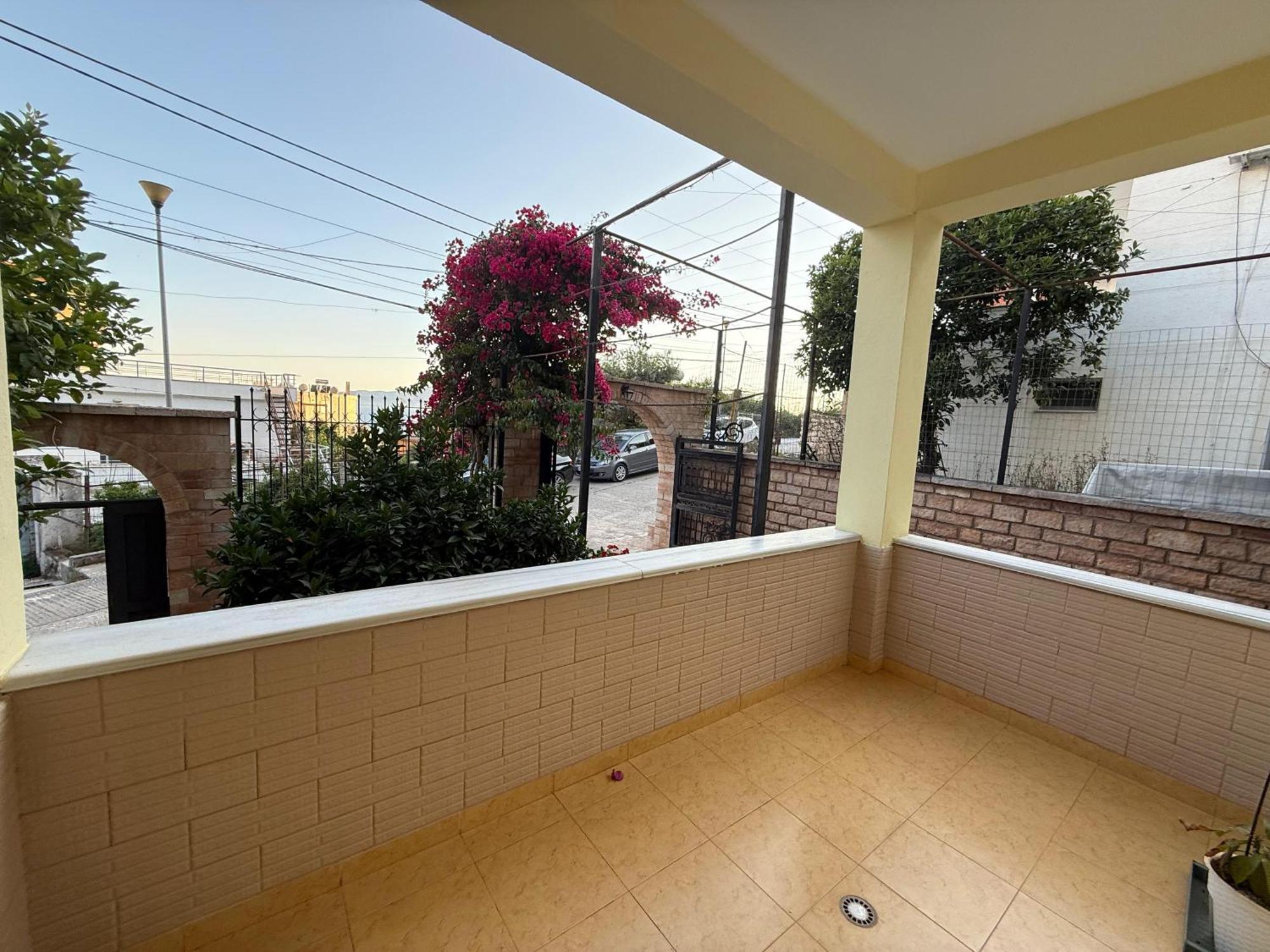Lovely 2 Bedroom Unit With Garden View Center * Sarandë
